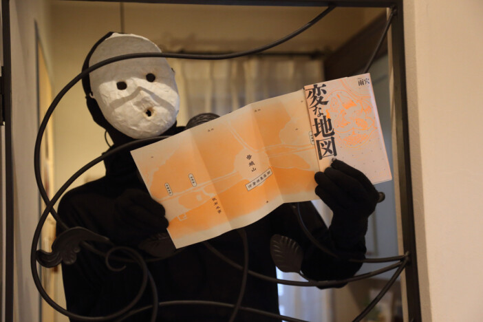 『変な地図』店頭飾り付けコンクール1位に輝いたのは？　金賞商品は”雨穴に一つ要求できる権利”