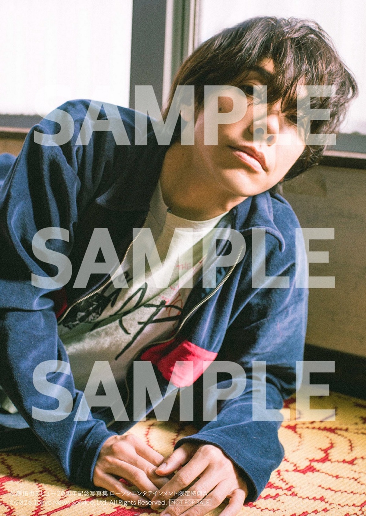 佐藤拓也、20周年記念写真集の先行カットの画像