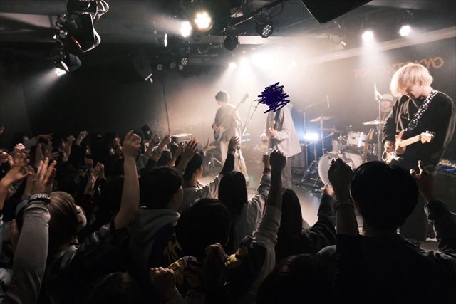 ざらばんし ワンマンライブ『デスクライト』より　場面写真