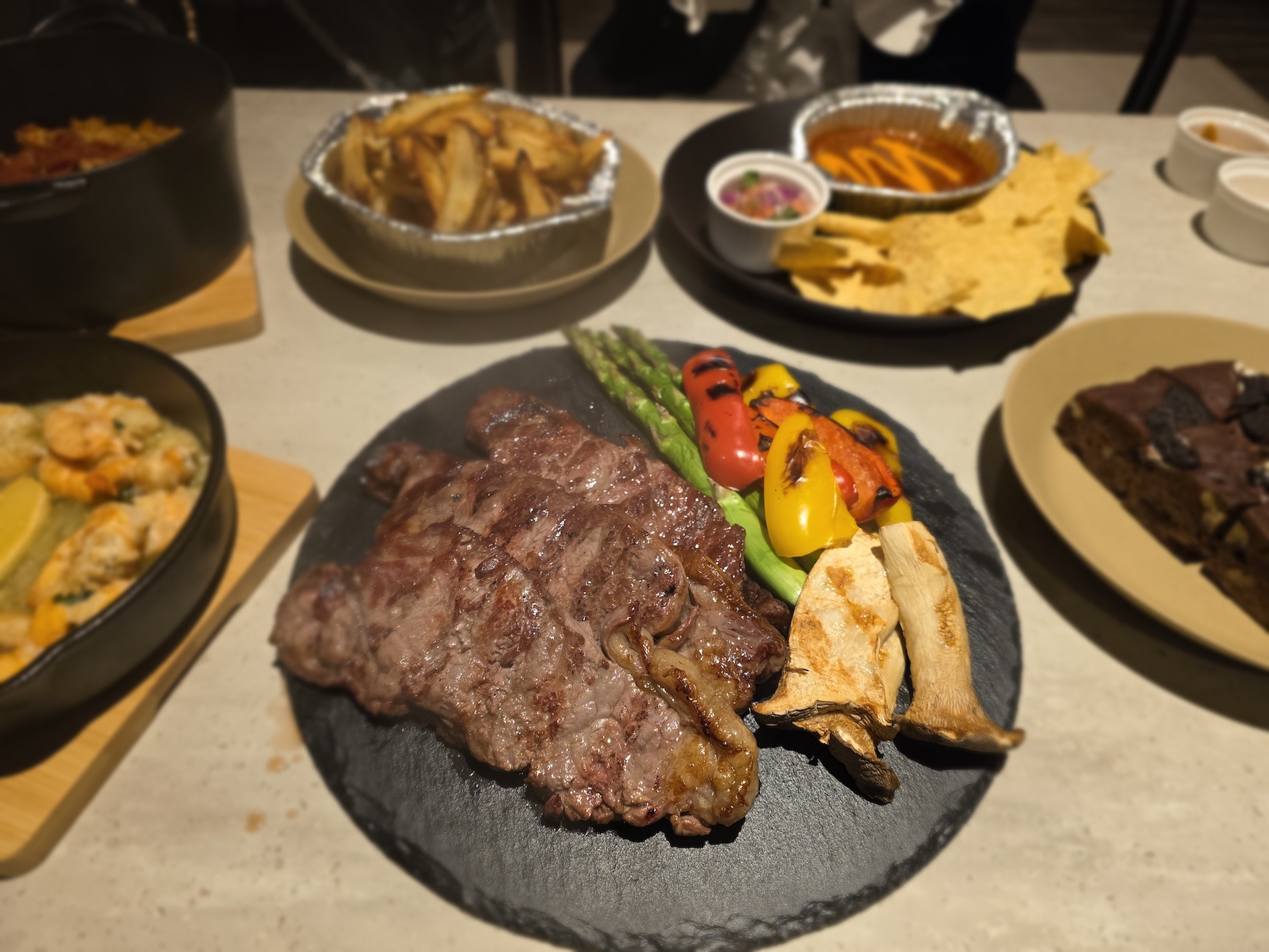 『Samsung Galaxy S25 Ultra』で楽しむ1日の画像