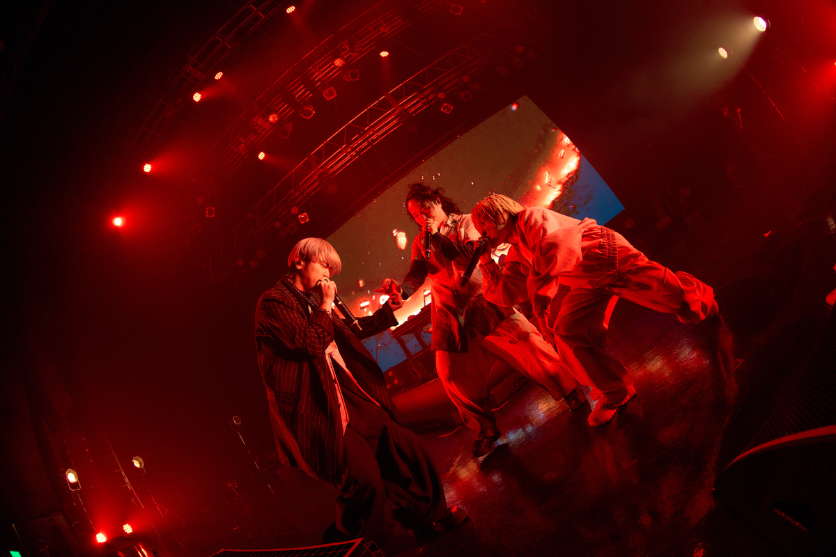 SARUKANIライブ写真(撮影=反甫晴弥)