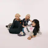 LE SSERAFIM SAKURA（宮脇咲良）、マフラー姿で自撮り 防寒対策