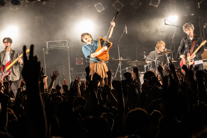 モノブライト、再始動を経て聖地に帰還！　過去を超える強さとバンドの結束――兵庫慎司が目撃した8年ぶりツアー