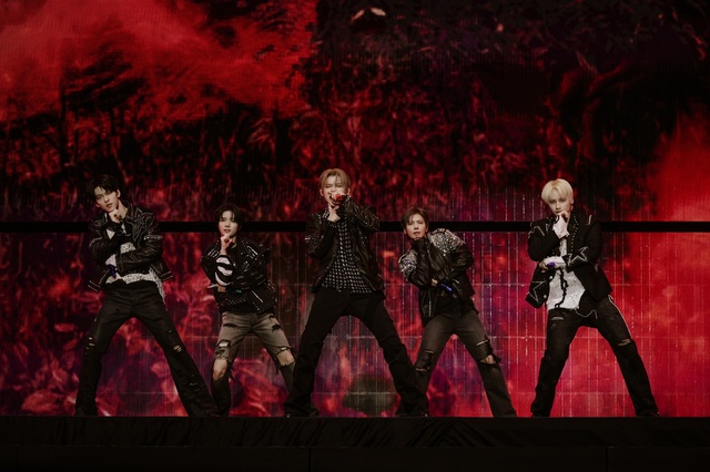 TOMORROW X TOGETHER『2026 TXT MOA CON』より