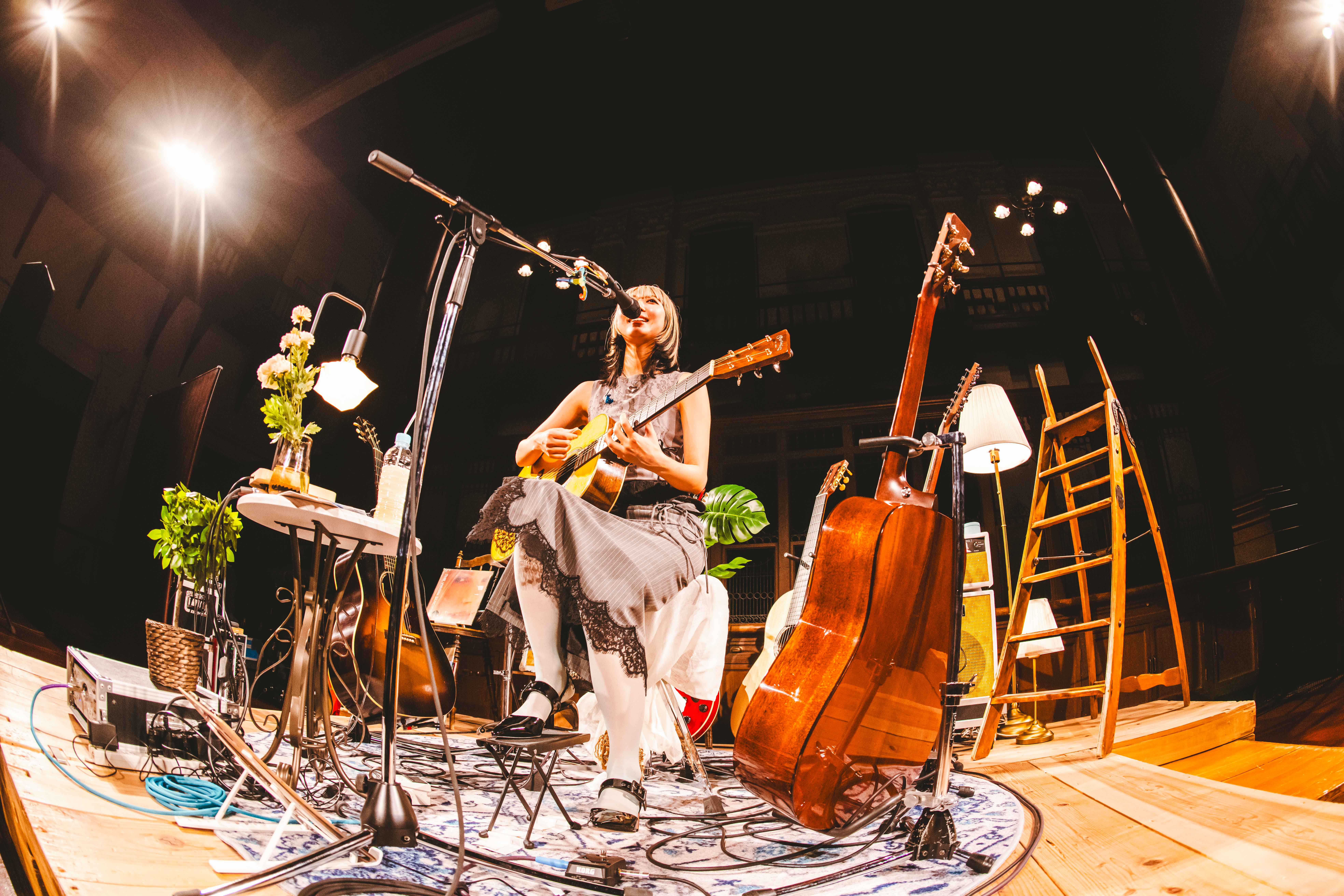 竹内アンナ（撮影＝ハヤシマコ／京都公演より）