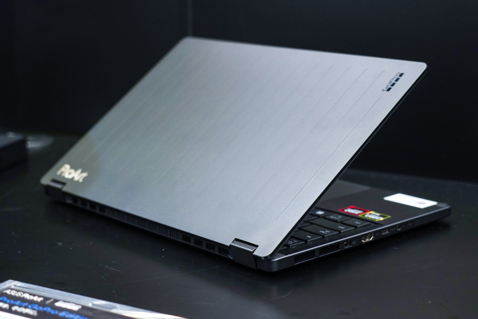 ハイテクセラミック素材「セラルミナム」