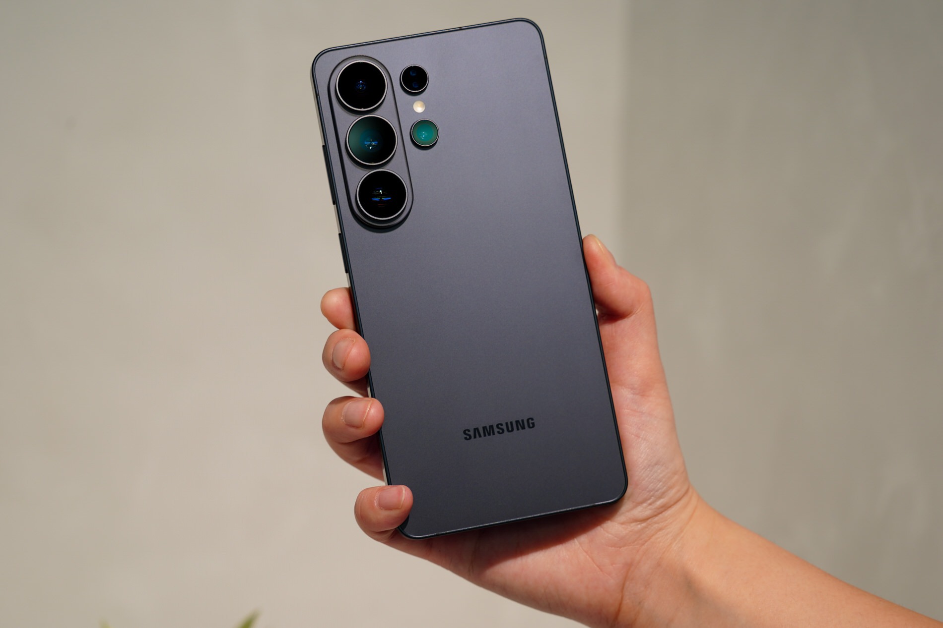 『Galaxy S26 Ultra』の背面とカメラ