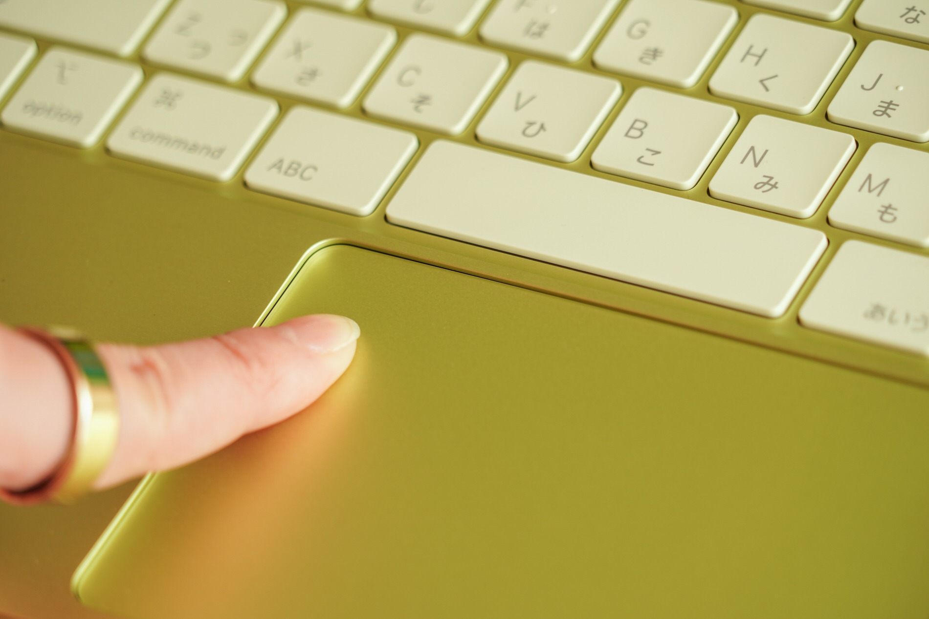 トラックパッド