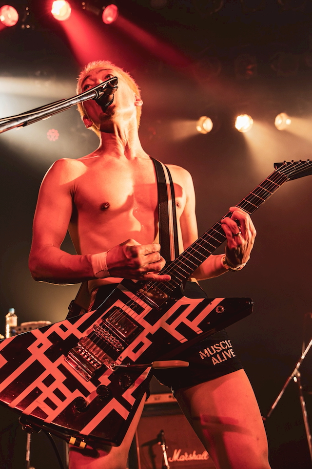 RAZORS EDGE ライブ写真