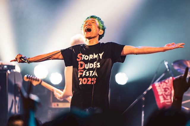 RAZORS EDGE ライブ写真