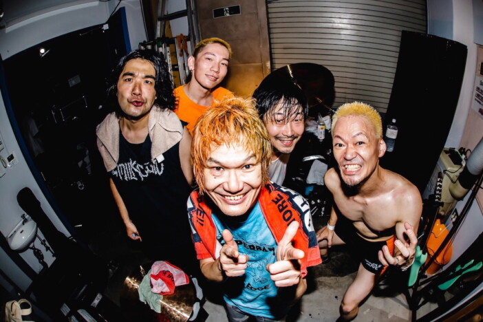 RAZORS EDGE、約10年半ぶりとなるフルアルバム『SUPER RED』リリース　アルバム携えたツアー開催も