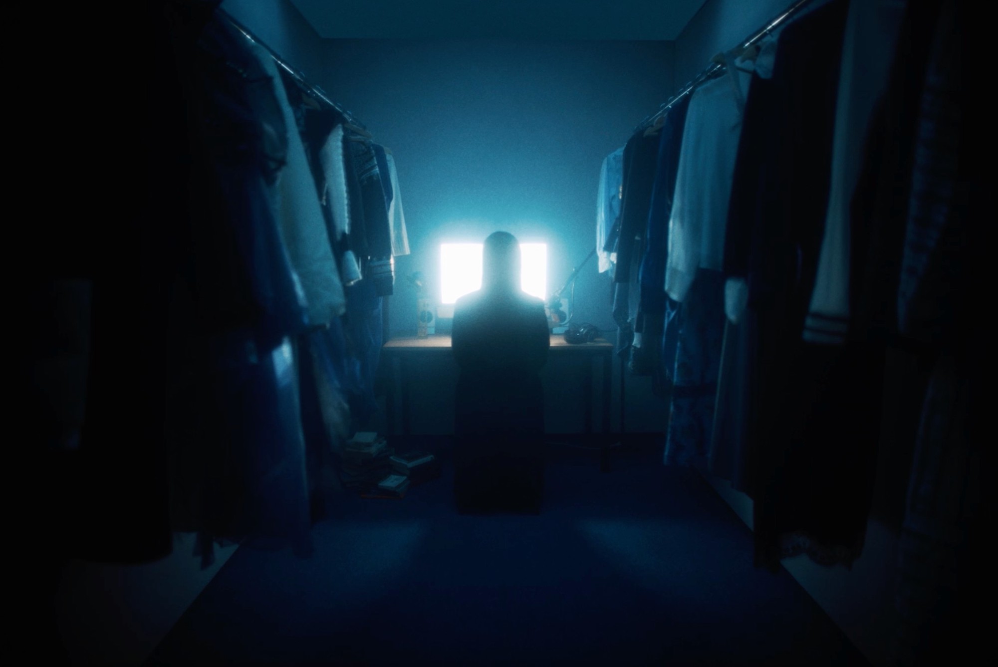 Ado「ビバリウム」MVより