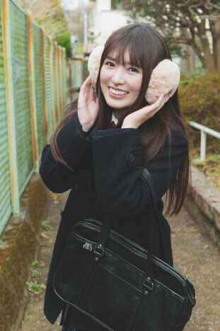 乃木坂46・小川彩が表紙『B.L.T.graduation2026』あどけなさ残る姿を披露