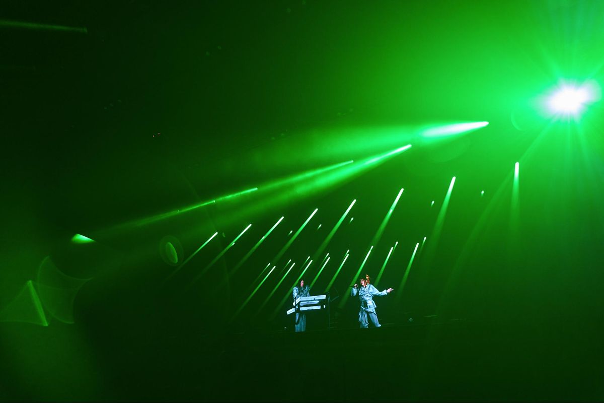 YOASOBIが作り出す音楽の世界へ全身で「入り込む」 ソニーPCL『INTO THE WORLD』体験レポートの画像1-2