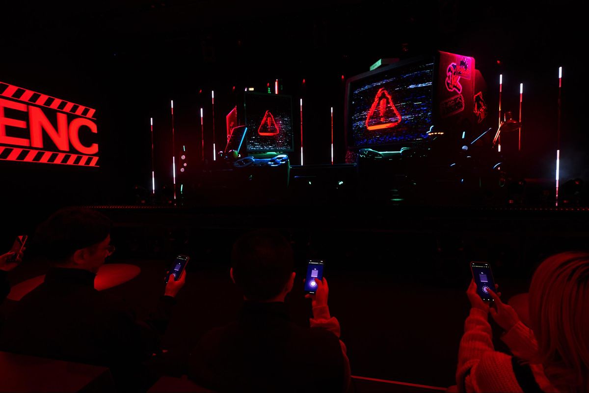 YOASOBIが作り出す音楽の世界へ全身で「入り込む」 ソニーPCL『INTO THE WORLD』体験レポートの画像2-2