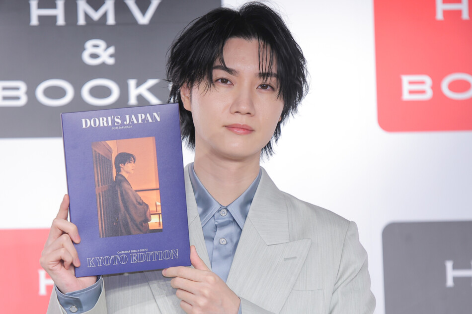 桜田通、今年始めた習慣は筋トレ？ カレンダー発売記念イベントで