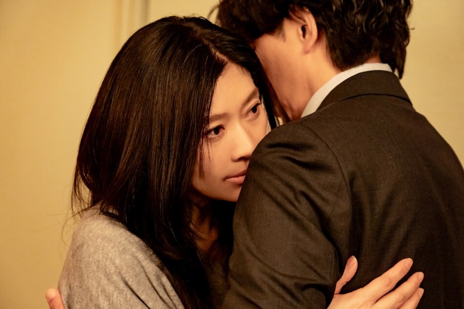 『パンチドランク・ウーマン』悪女の脱獄計画