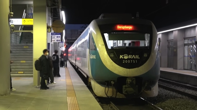 スーツが紹介した韓国の列車『ヌリロ』