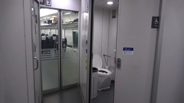 スーツが紹介した韓国の列車『ヌリロ』