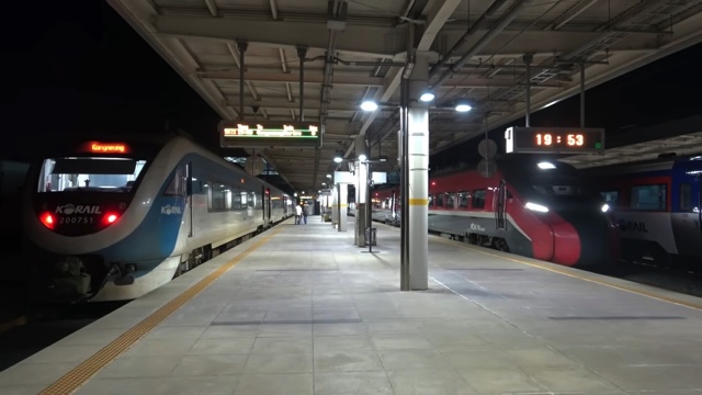 スーツが紹介した韓国の列車『ヌリロ』