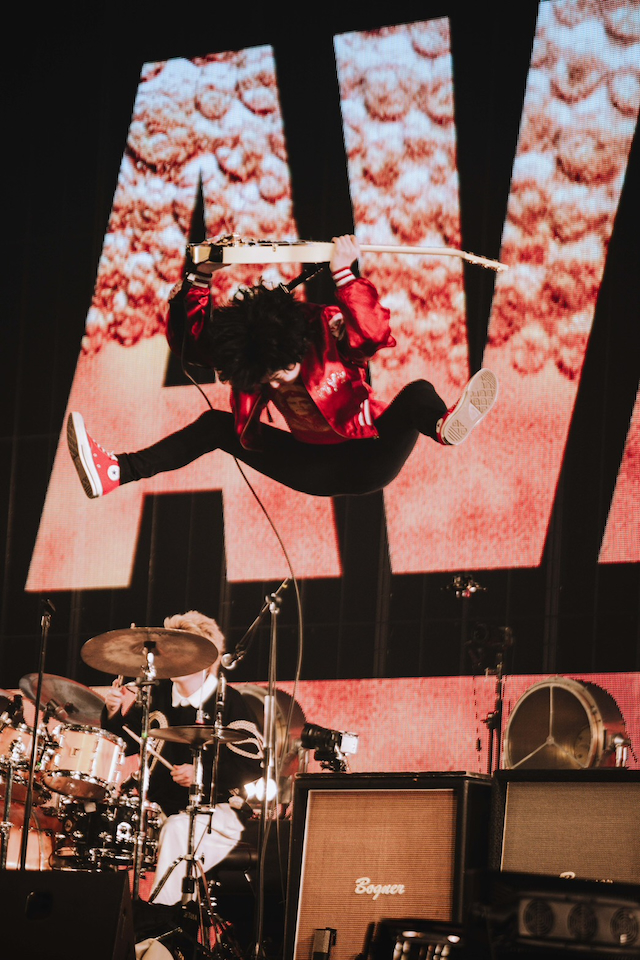 ハルカミライ ライブ写真 関大地（Gt）