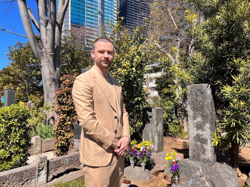 トミー・バストウ、小泉八雲の墓参り