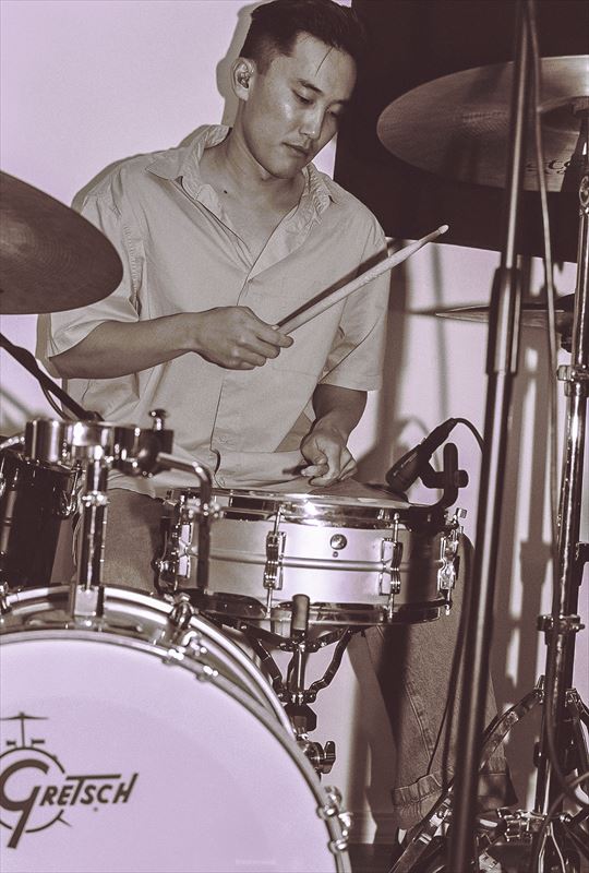 Shane Sato、Reuben Jamesと共作