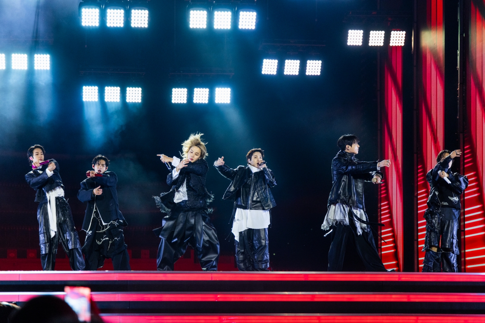 BTS (P)&(C)BIGHIT MUSIC / Netflix