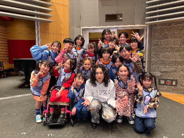 キタニタツヤ『天才てれびくんgrow』レコーディング集合写真