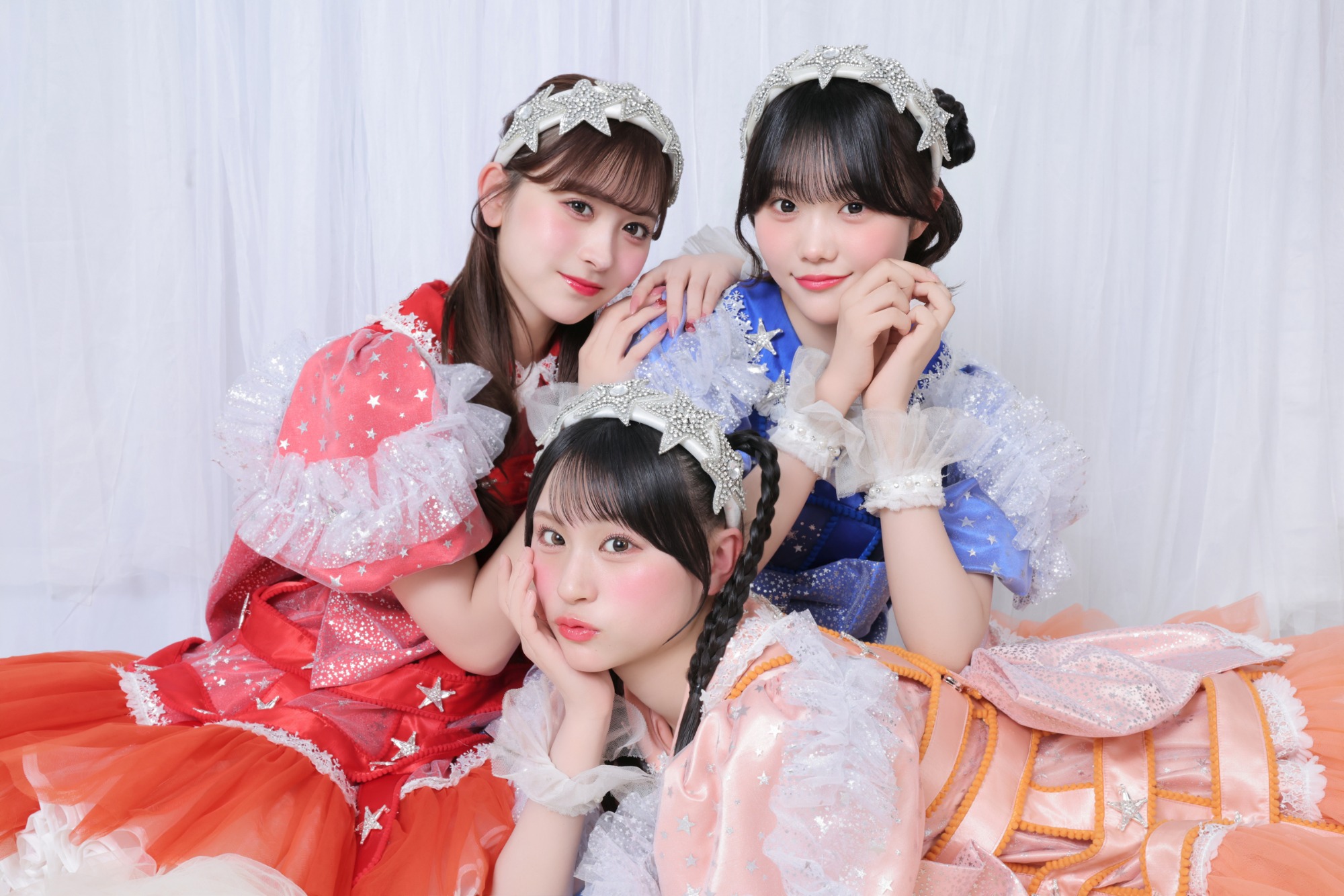 MORE STAR 山本るしあ・遠藤まりん・新井心菜