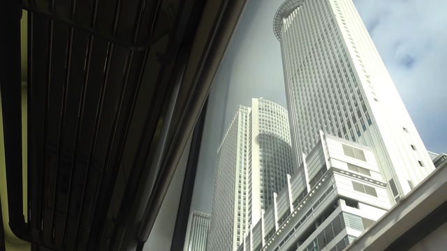 「青春18きっぷ」で3日間旅をしたスーツ