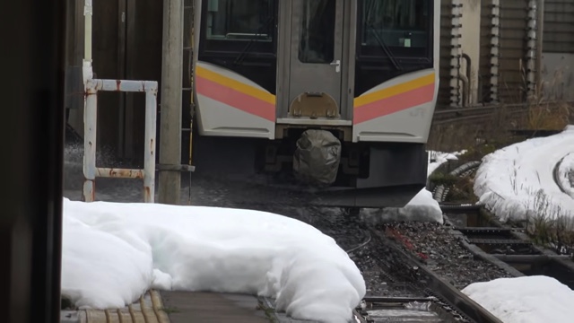 「青春18きっぷ」で3日間旅をしたスーツ