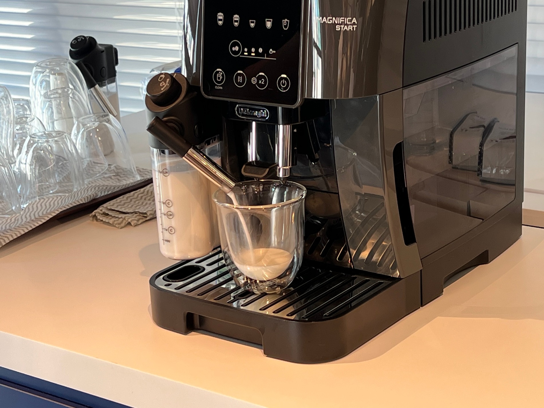 デロンギコーヒーマシンのバリエーションの画像