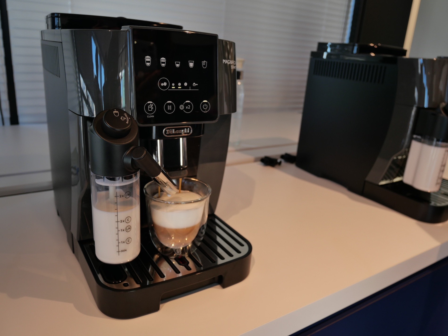 『デロンギ マグニフィカ スタート 全自動コーヒーマシン』