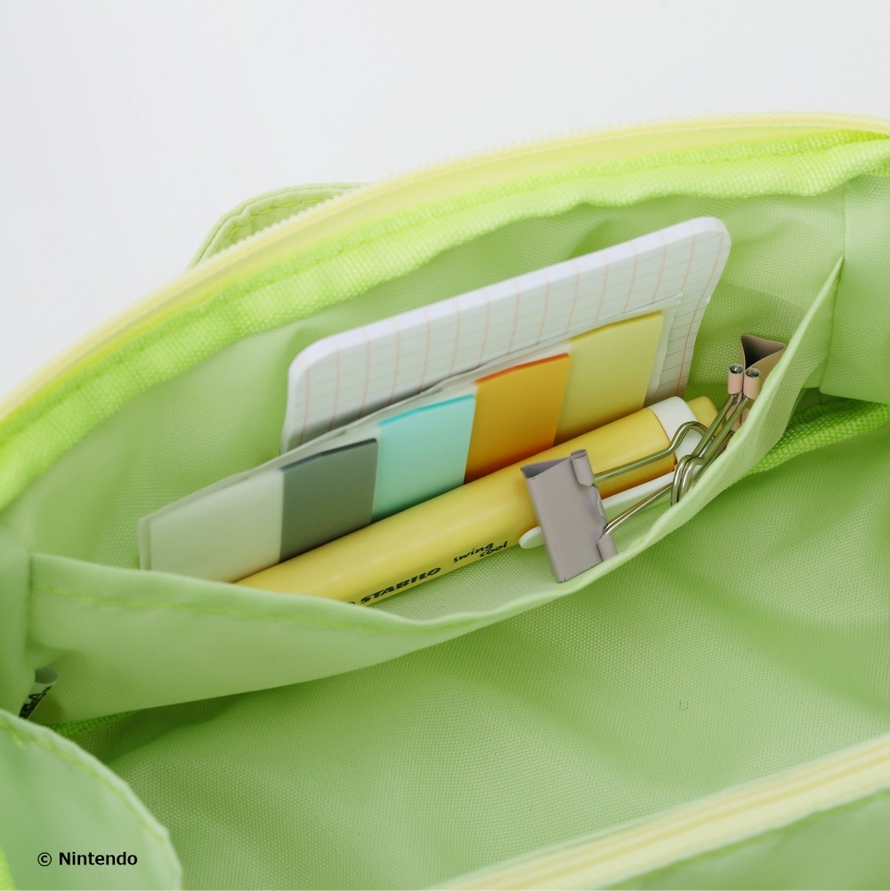 葉っぱ柄キルティング大容量ポーチ