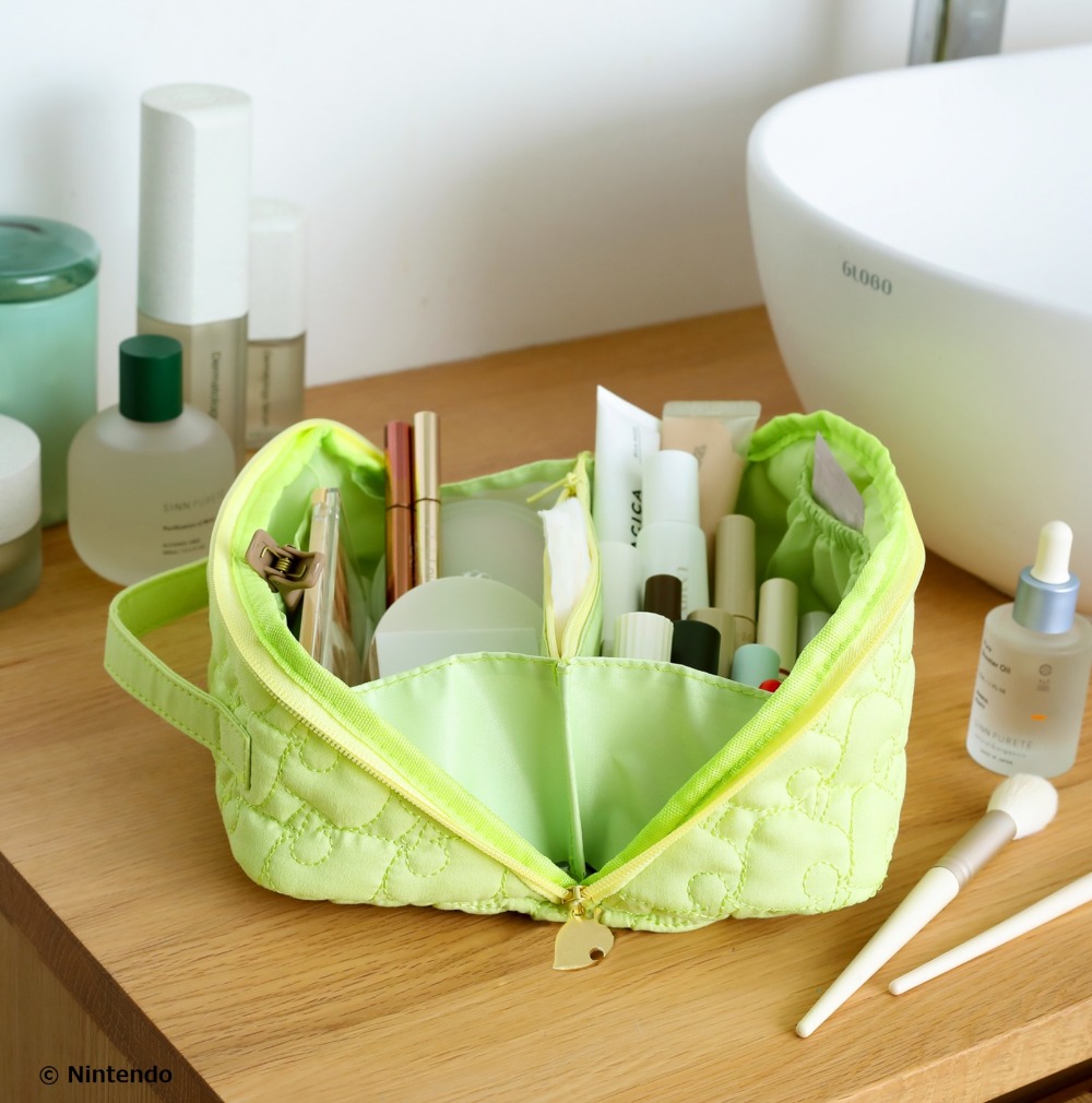 葉っぱ柄キルティング大容量ポーチ