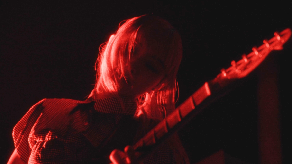 a子、2ndアルバム『lovely moments』収録の特典映像『Endless Vacay
