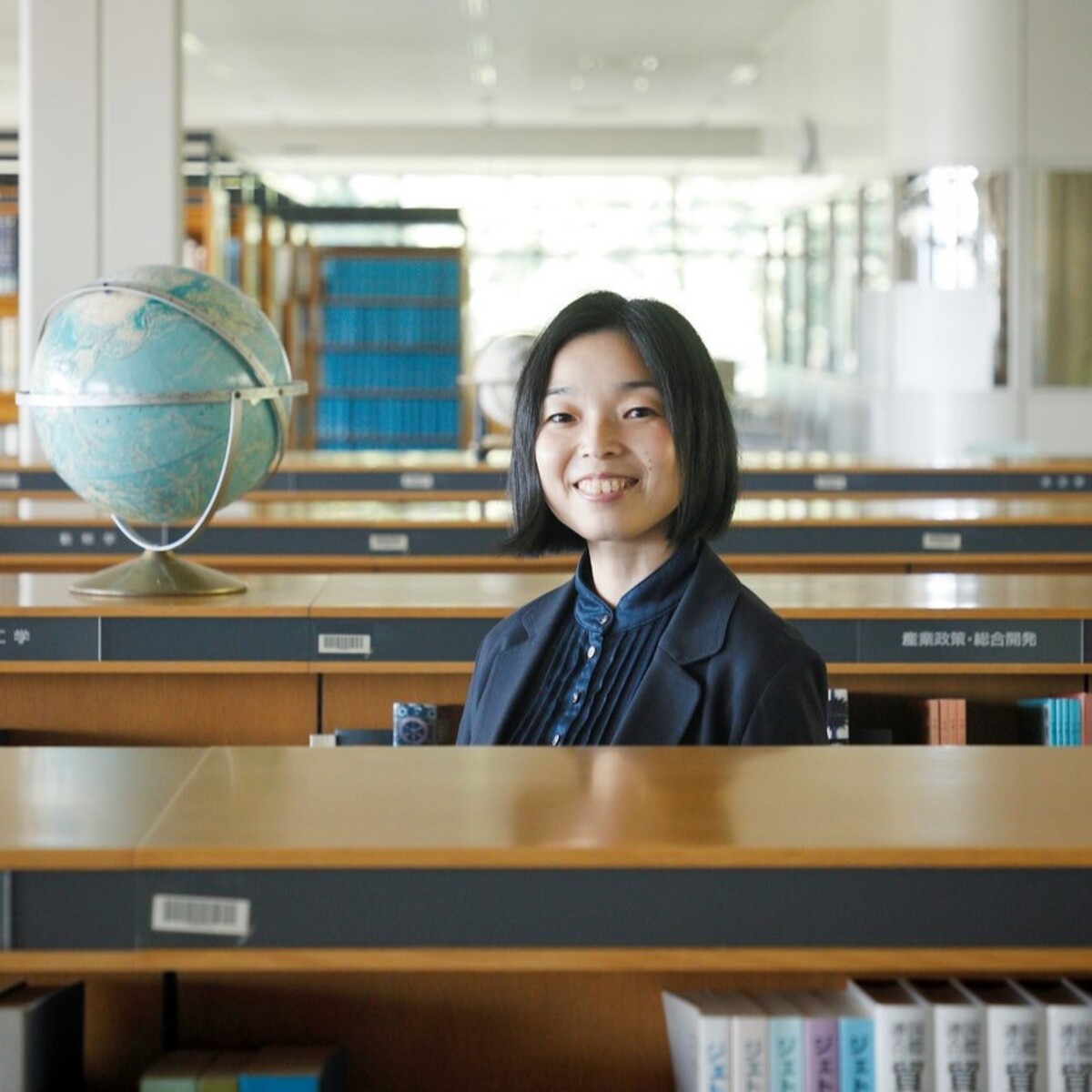 『マンガ 赤と青のガウン 第1巻』重版決定の画像