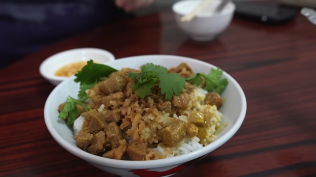 マイティ・ポーが紹介するガチョウ丼