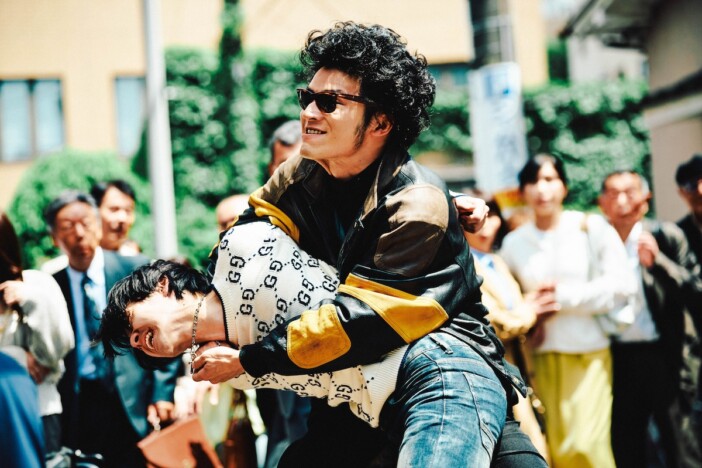 水上恒司が井内悠陽にコブラツイスト　『TOKYO BURST-犯罪都市-』新場面写真公開