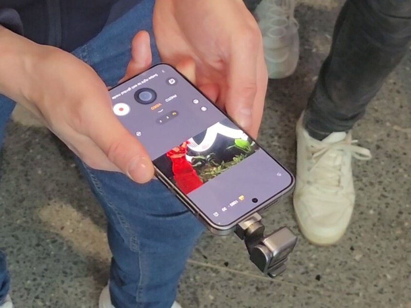 自由自在なアングル撮影