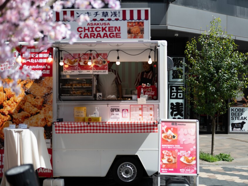 会場内にあるフード