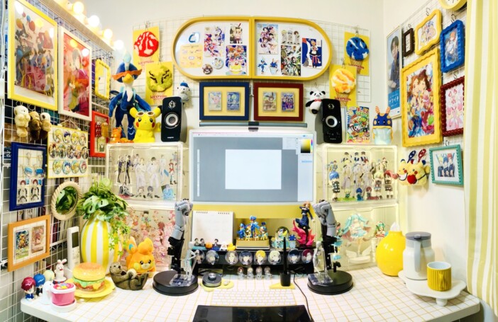 佐久間さのすけ、デスク紹介