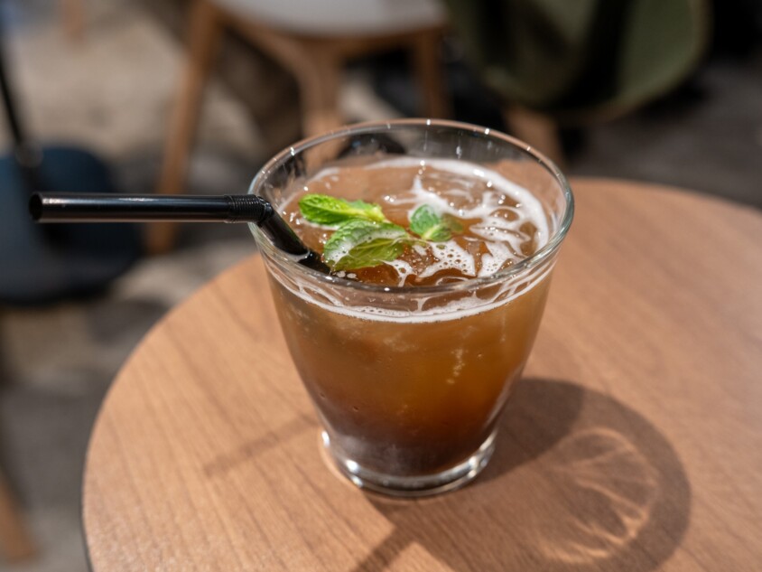 メンソール系 × シトラス スパークリング コーヒー