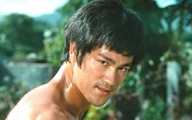 『ドラゴン危機一発』© 2010 Fortune Star Media Limited. All Rights Reserved.