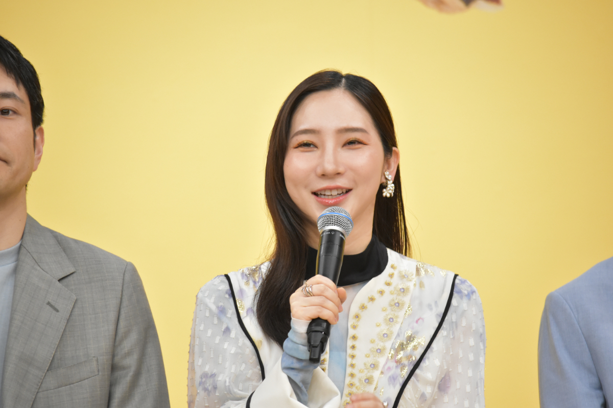 『時すでにおスシ!?』会見でマグロ解体ショーの画像