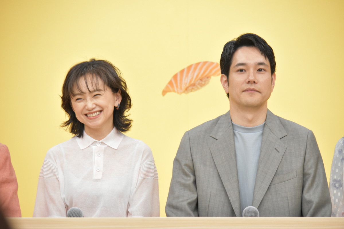 『時すでにおスシ!?』会見でマグロ解体ショー