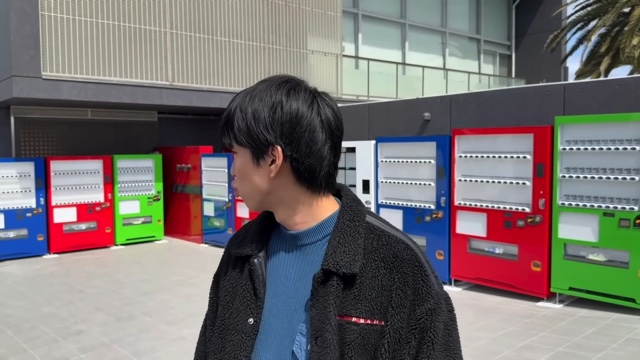 はじめしゃちょーが自宅に設置した自動販売機