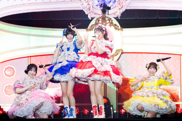 『SWEET STEADY 2nd ANNIVERSARY LIVE「SWEET STEP」』より