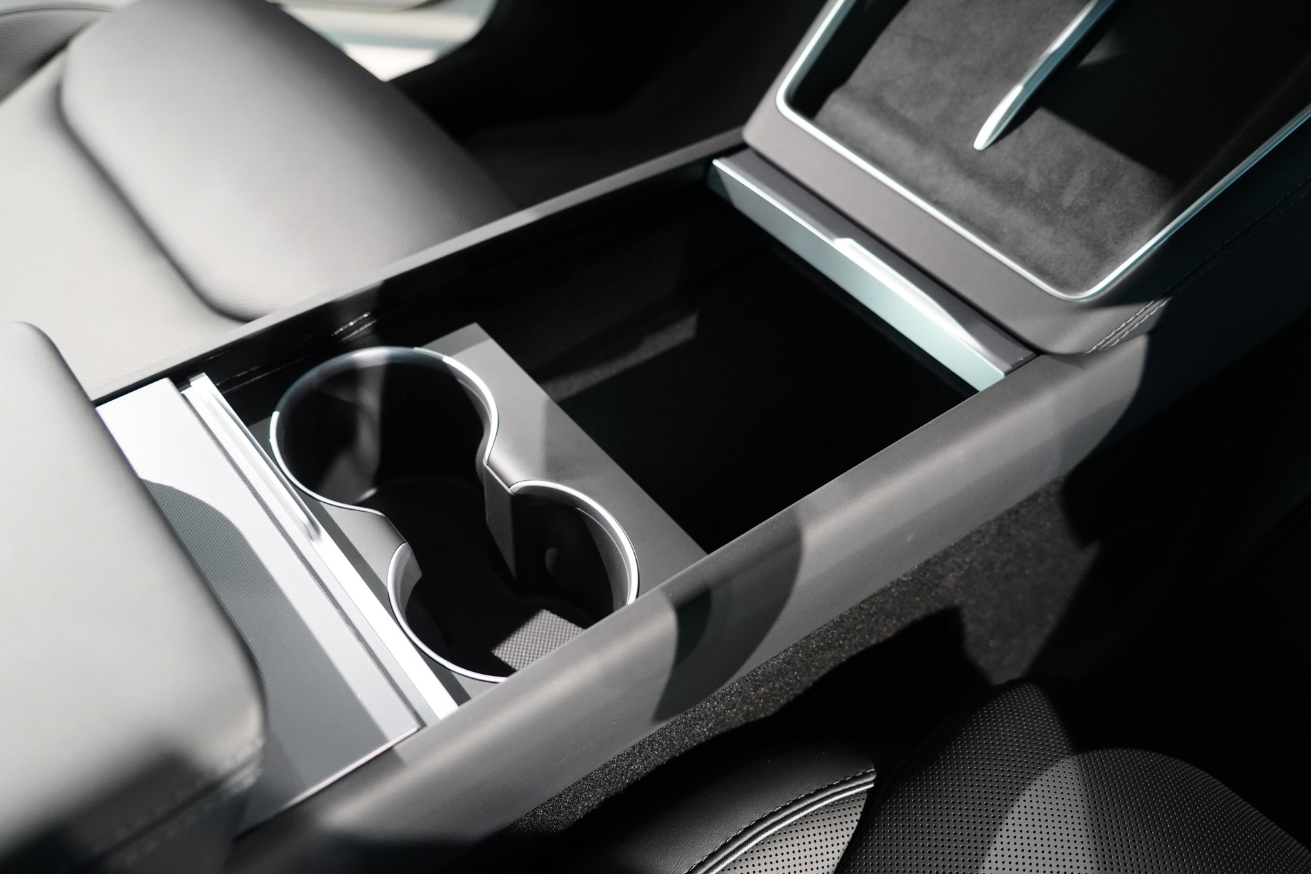 Tesla「Model Y L」